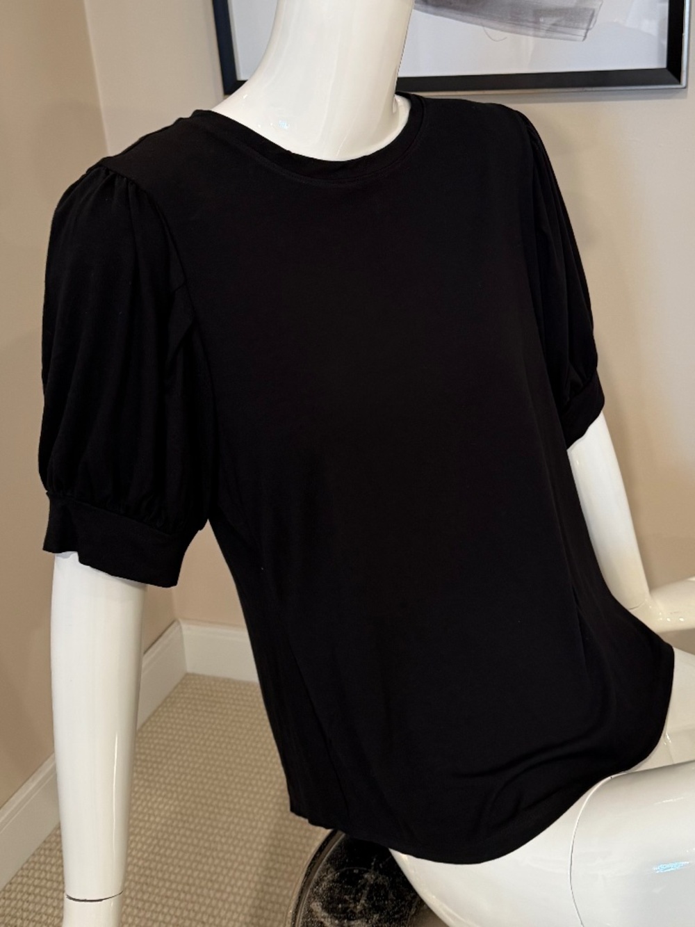 T Tahari Black short sleeve T T-shirt size L ( 12 14 ) NEW NWT MINT!